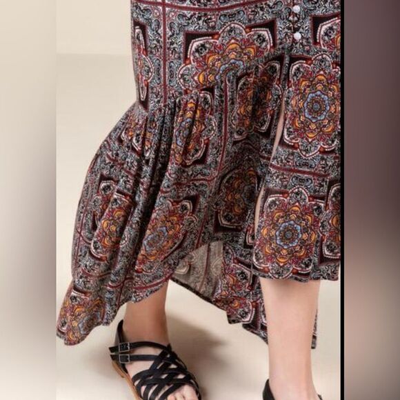 Blue Rain Size Small high/low bottom ruffled skirt crepe like material - Picture 4 of 14